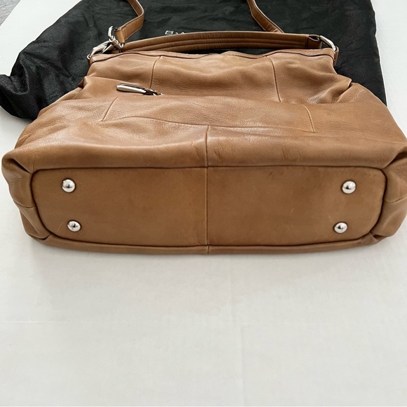 B•Makowsky Leather Bag - Picture 5 of 10